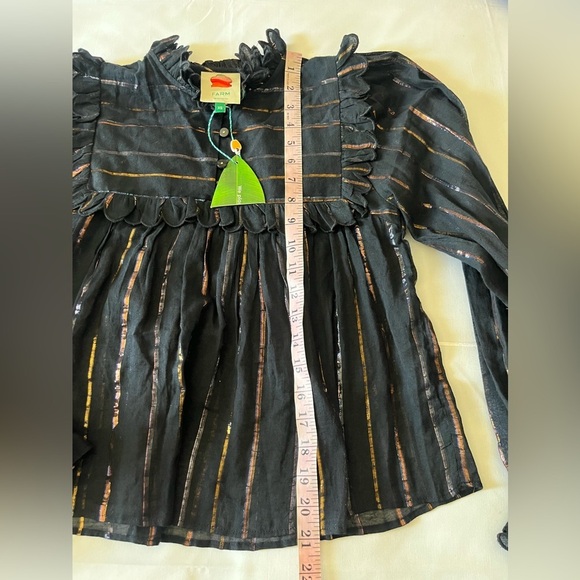 NWT Farm Rio Metallic Stripe Ruffle Shirt in Black XS
⭐️holes - Picture 7 of 9